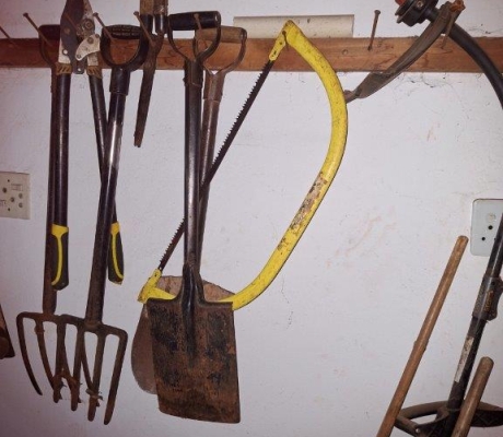 VARIETY OF GARDEN TOOLS (TWO) - R300 (C BENONI)