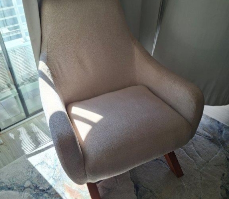 SINUOS DESIGNS MODERN ARM CHAIR - R1800 (S SANDTON)