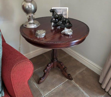 (LF10) set of irish drinking side tables
