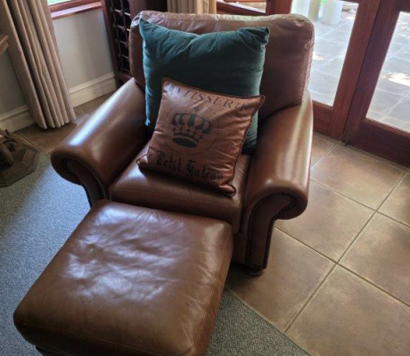 (LF13) Genuine leather chair with foot stool