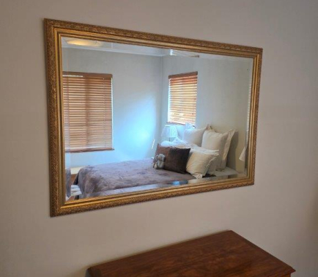 (LF33) Golden mirror