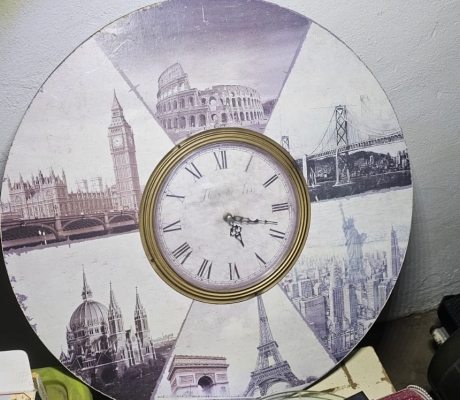 ROUND CLOCK - R100 (C BENONI)