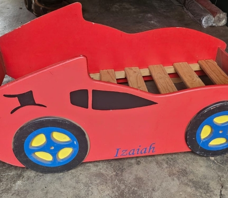 KIDS CAR BED - R500 (C BENONI)