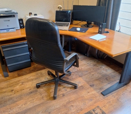 (ALB 25/4 - No:15) - L-shaped desk with a 32mm melamine top and steel frame & Drawers (195cm x 195cm)
