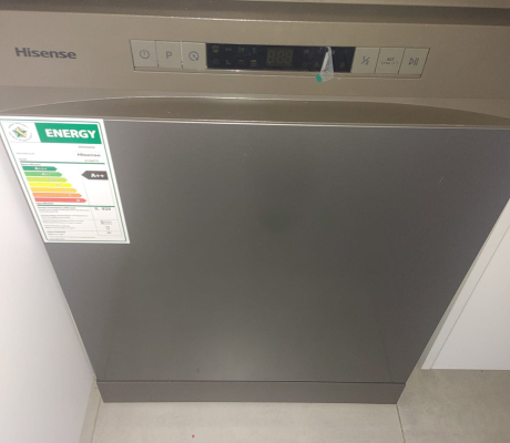 HISENSE 13 PLACE WITH LED DISPLAY TITANIUM GREY DISHWASHER