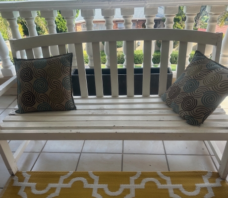 (ALB 25/4 - No:67) - White 2 seater wooden bench