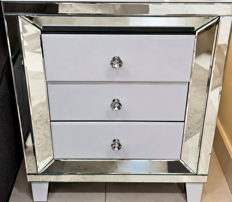 MIRRORED PEDESTALS X 2