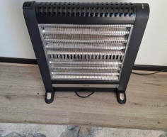 GOLDAIR 4 BAR HEATER - R300 (S SANDTON)