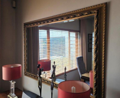(LF2) Mirror in dining room