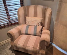 (LF36) Wing back chair