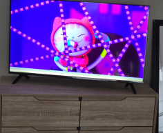 40 INCH HISENSE SMART TV