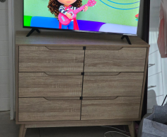 CHEST OF DRAWERS / TV STAND